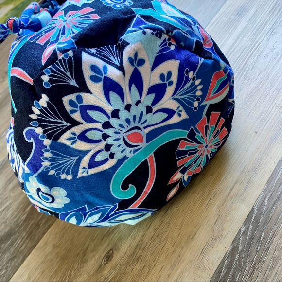 Vera Bradley Waterproof Liner Drawstring Pouch Bag - Picture 4 of 5